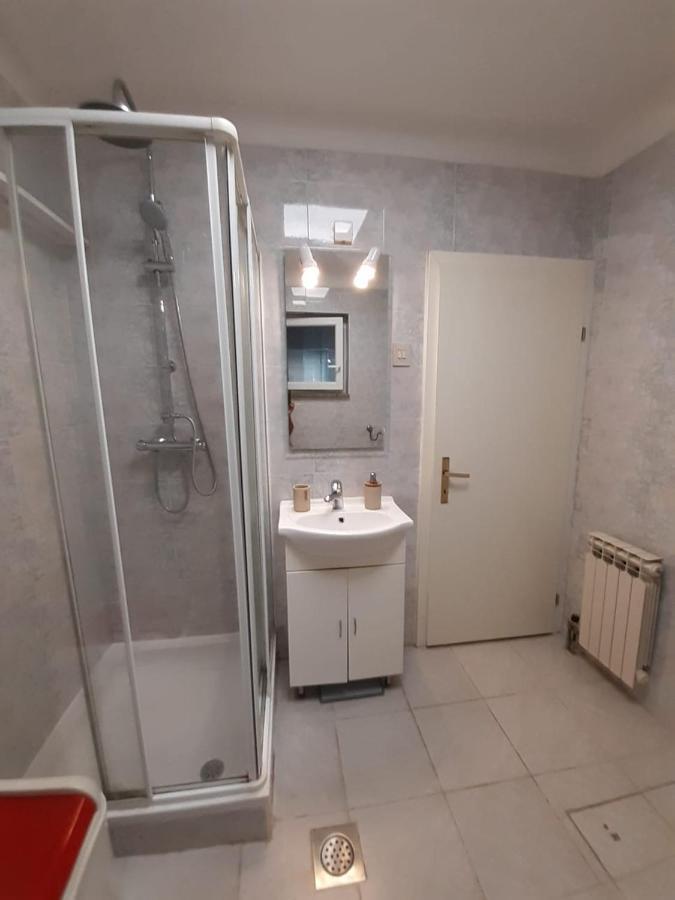 Apartma Mari Apartment ลูซิยา ภายนอก รูปภาพ