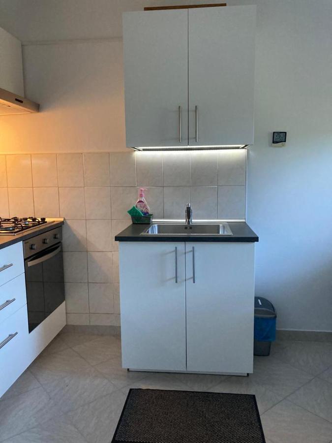 Apartma Mari Apartment ลูซิยา ภายนอก รูปภาพ